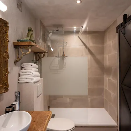 Le Poirier De La Canette Bed & Breakfast *